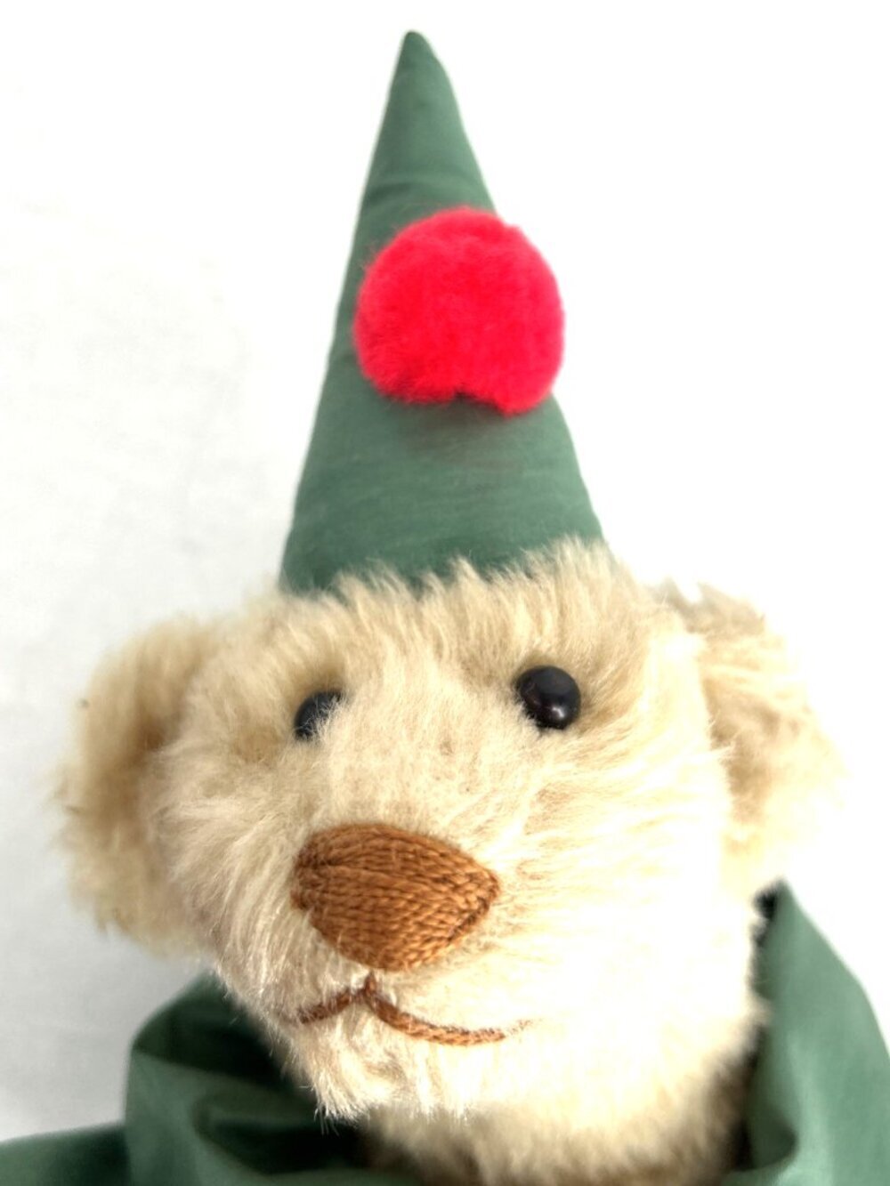 Bearly There Linda Spiegel Artist By Golly 17" Bear Green Jacket Red Pom Poms - Picture 6 of 6